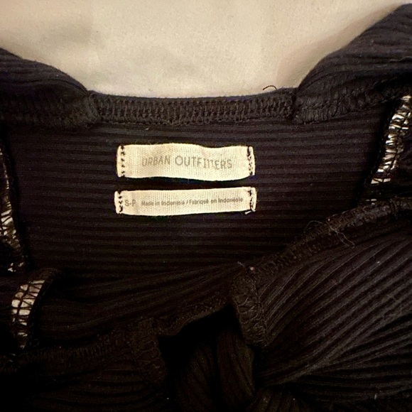 Urban Outfitters Midnight Halter Crop Top - Picture 4 of 4